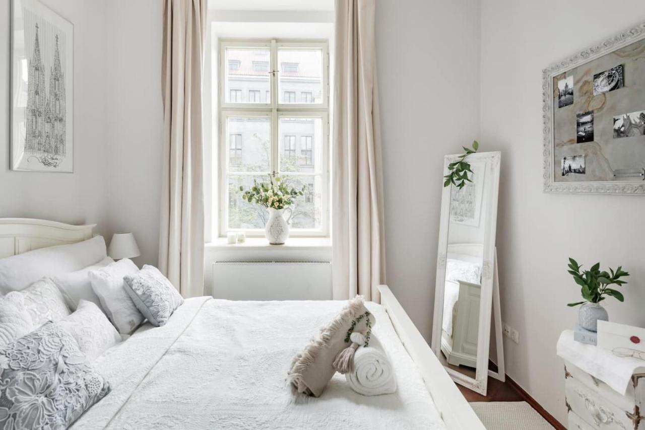 Old Town Square Apartment Prague Ngoại thất bức ảnh